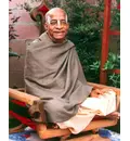 Srila Prabhupada at New Dwaraka Garden, Darshan